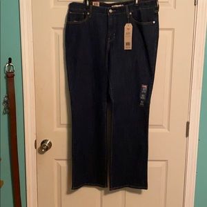 Levi’s 415 Relaxed Bootcut Jeans BNWT